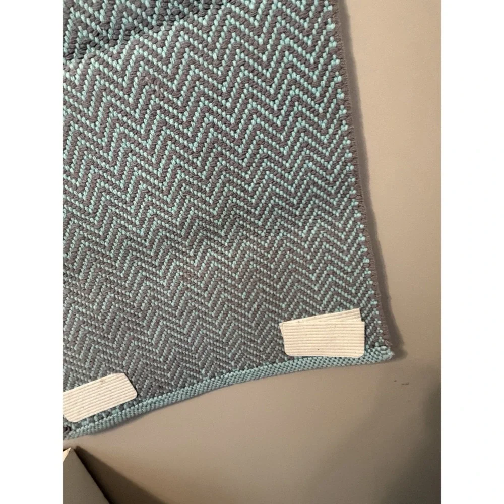 Room Essentials Blue Chevron Pattern Woven Accent Rug White 32.5x19in